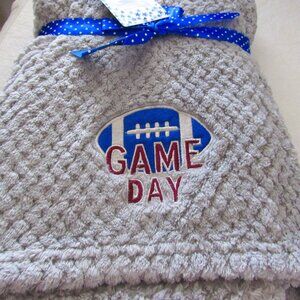 ZAK & ZOEY BABY BOYS BLANKET 30" X 40" GRAY FOOTBALL CRIB STROLLER CAR SEAT BABY